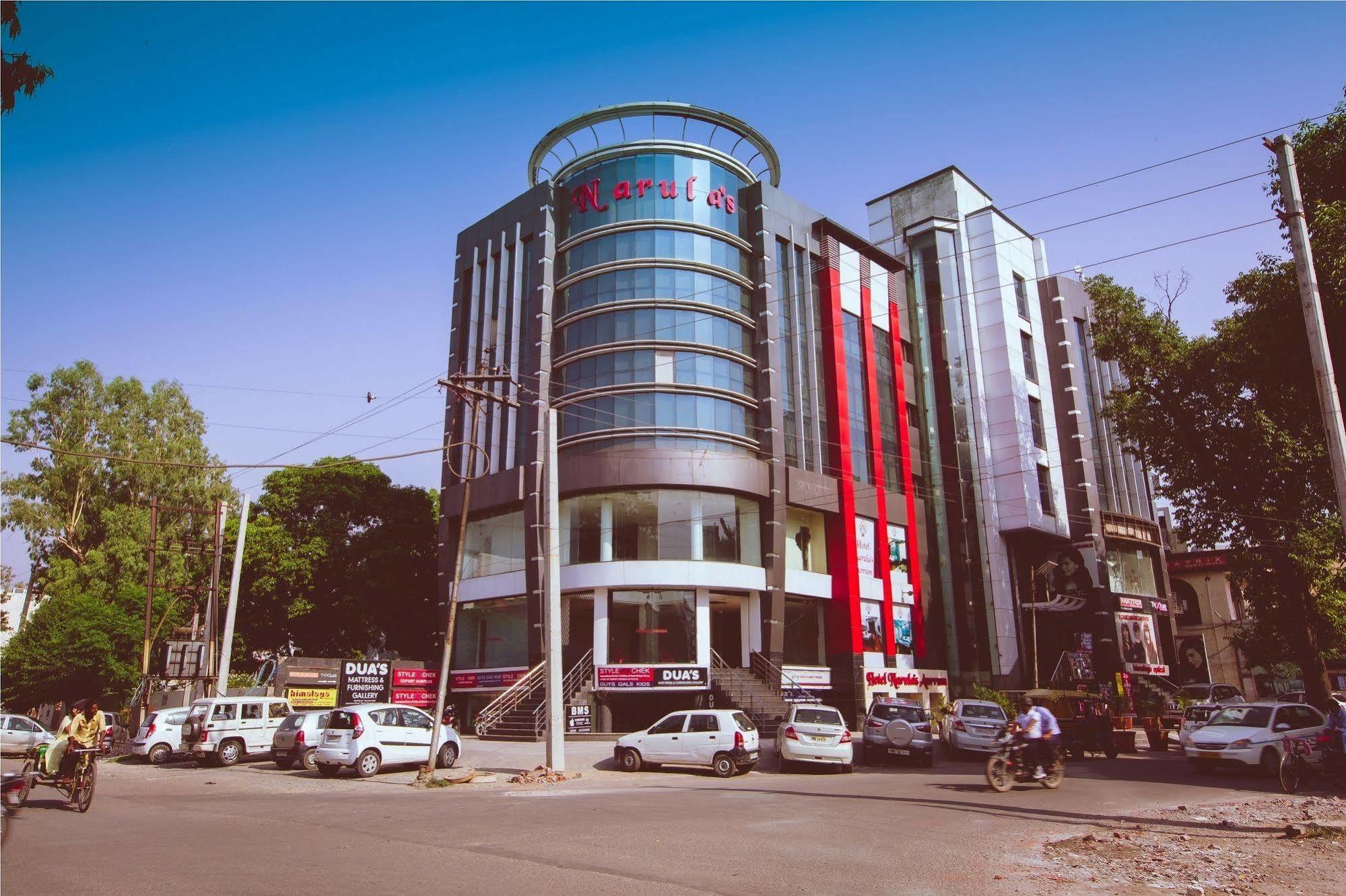 纳鲁拉斯奥鲁姆酒店 阿姆利则 外观 照片